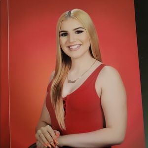 Meet your Posher, Korina